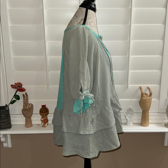 POL Tiered Baby Doll Tunic Top Aqua Sage Colorblock - Picture 2 of 9